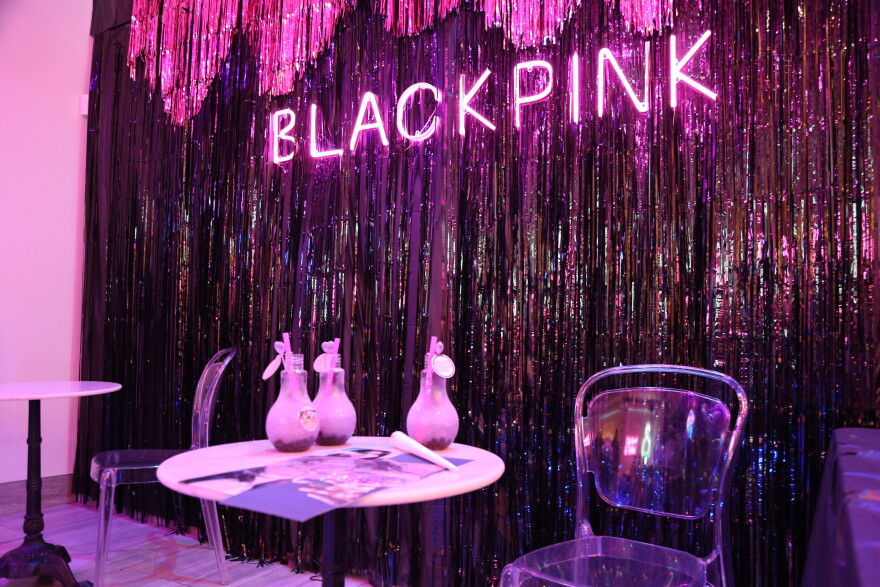 North Texas Blinks hit up Blackpink pop-up cafe for 'Ice Cream